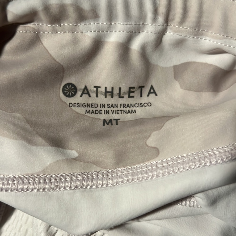ATHLETA White Camo Contender PowerLift 7/8 Leggings Medium Tall (29“) - Picture 10 of 11